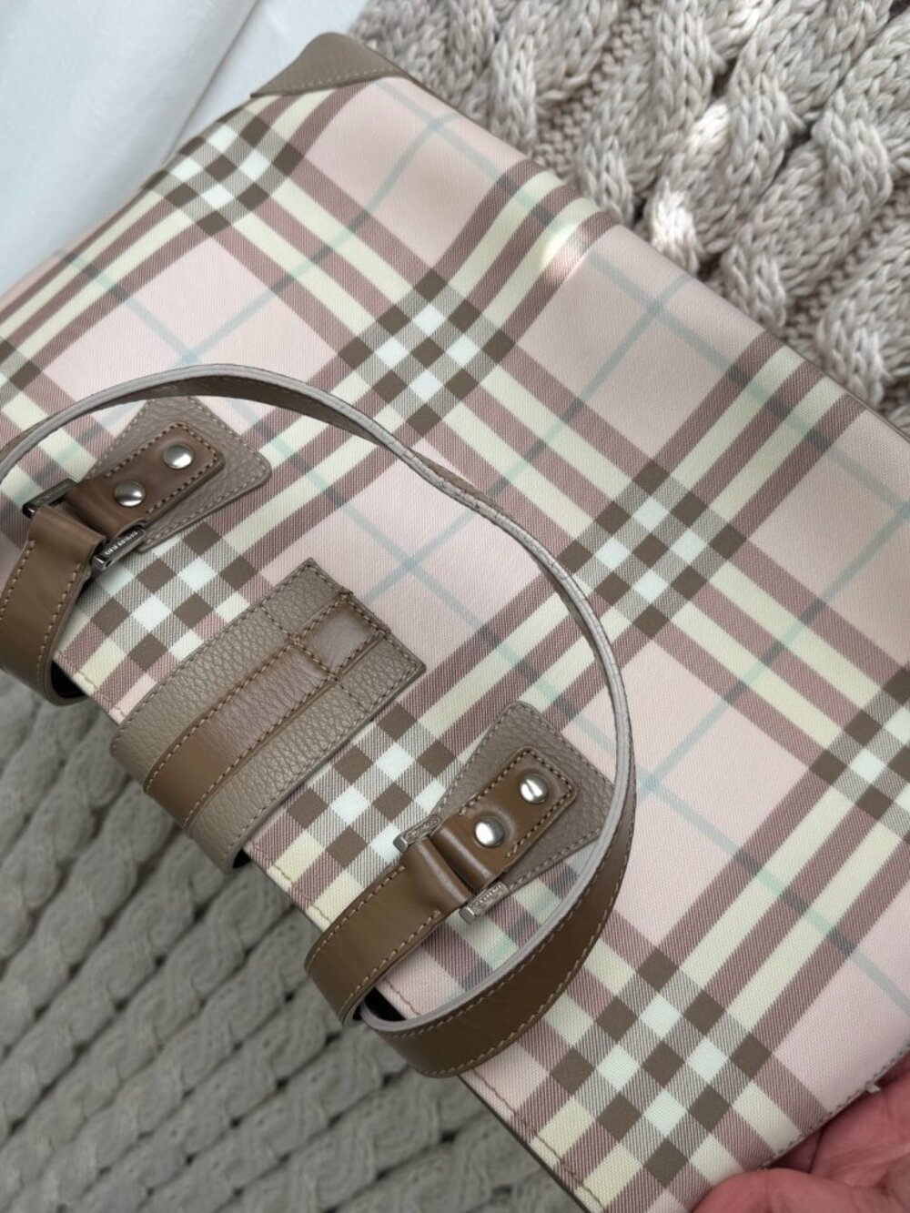 Burberry Pink Nova Check Medium Tote Bag - Picture 3 of 11